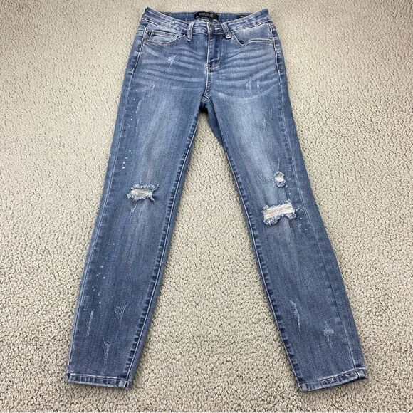 Judy Blue Women's Shredding Up My Life Distressed Relaxed Fit Jeans | Size: 27 - Picture 1 of 14